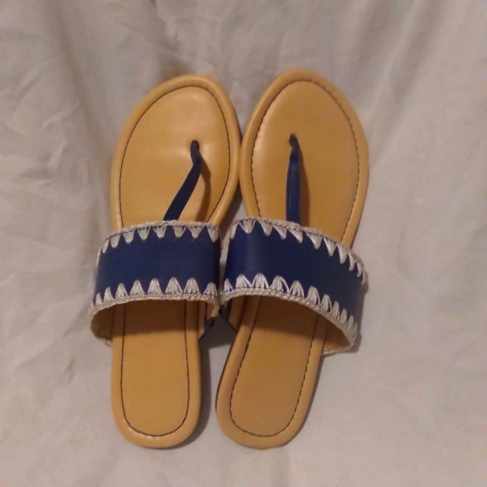 Crown&Ivy sandals